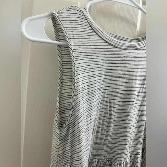 Moa Moa Stripped Peplum Scoop Neck Tank - Picture 4 of 4